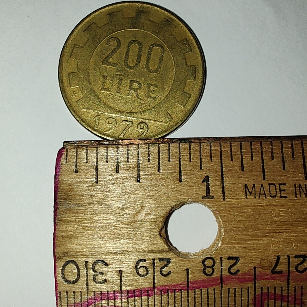 Vintage 200 Lire Italian Coin (1979) - Brass Tone